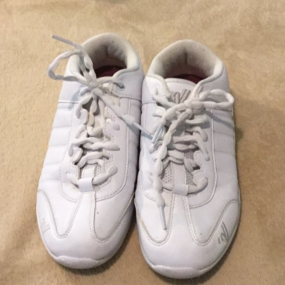Cheerleader II White Sneakers